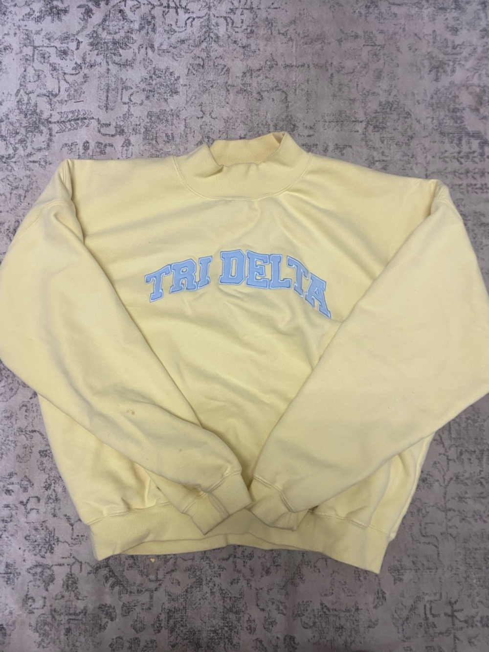 Tri Delta Yellow Crewneck Sweatshirt Size Medium